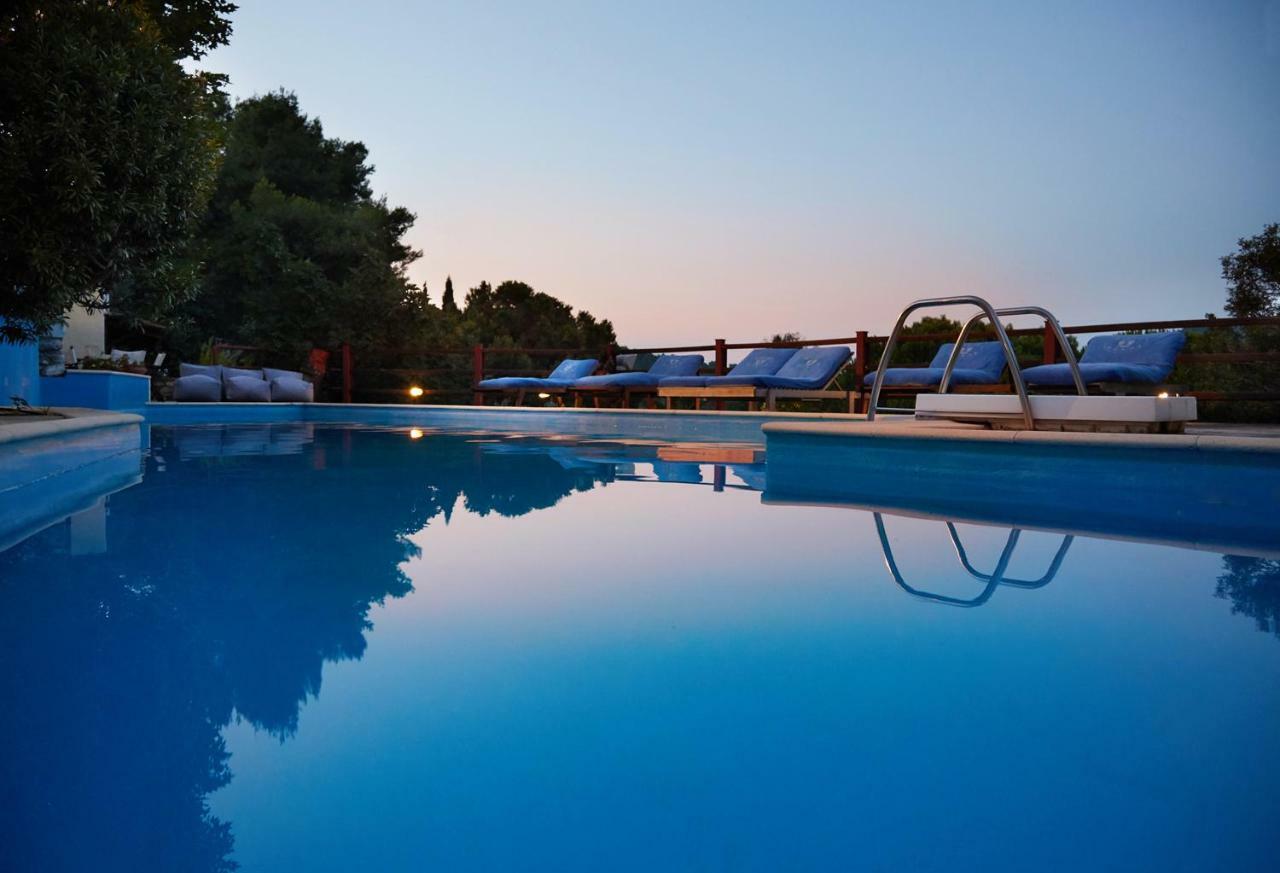 Villa Madag Koukounaries Exterior photo